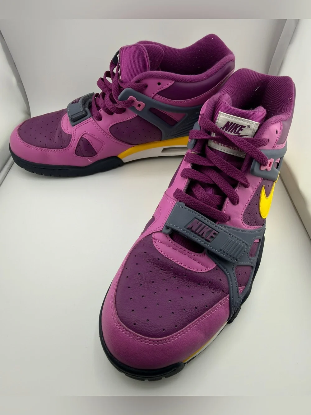 Nike Air Trainer 3 QS Viotech 2020 Men’s 10.5 Purple Yellow Sneakers